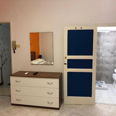 Rosy House Appartement Gaeta Buitenkant foto